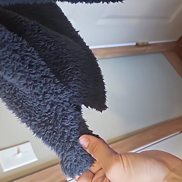 EMS ladies small pullover faux fur sweater 😍 - Picture 5 of 5